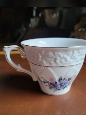 Nantucket White Teacup Purple & Pink Flowers